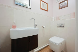 Photo 9- click for photo gallery